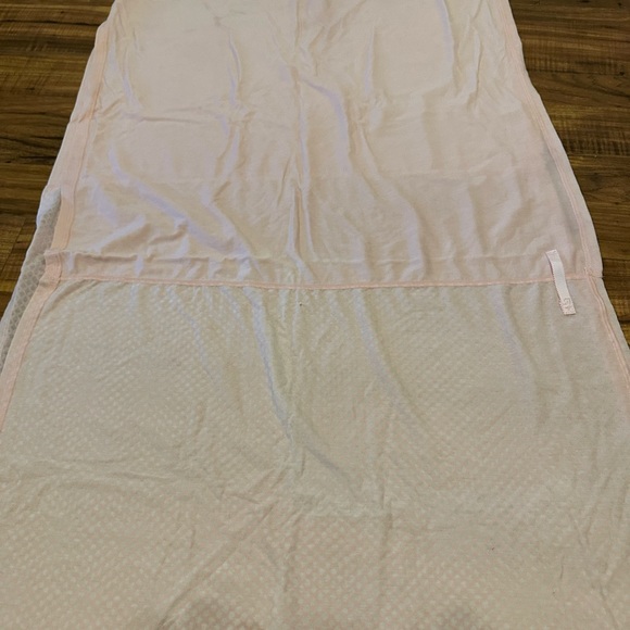 Lululemon Infinity Wrap - Picture 3 of 4